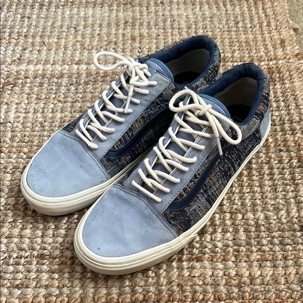 VANS Ultracush Authentic Light Blue Suede Abstract Yarn Sneakers